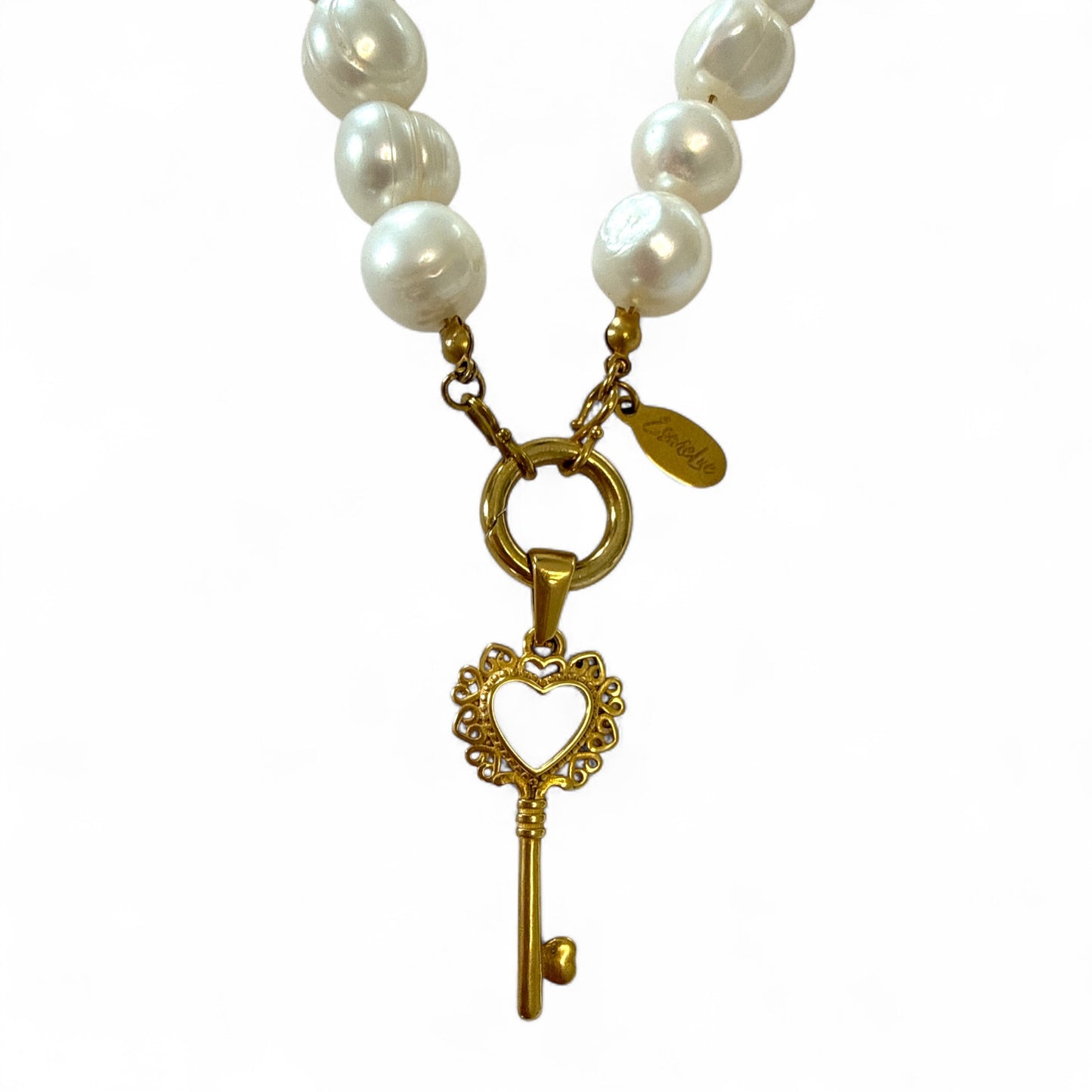 PEARL necklace